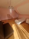 II. kerület (Máriaremete II/A.) - Zsíroshegyi út:  350 m²-es családi ház